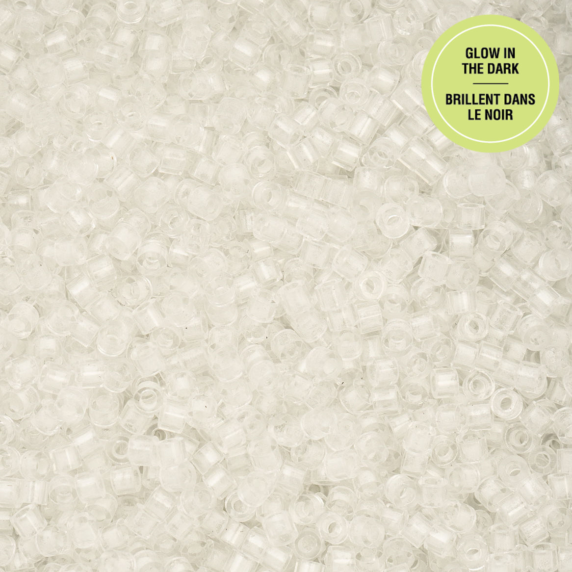 697cy11-1136 Cylin Bead sz 11 25g Bag Glow in Dark - White to Sky