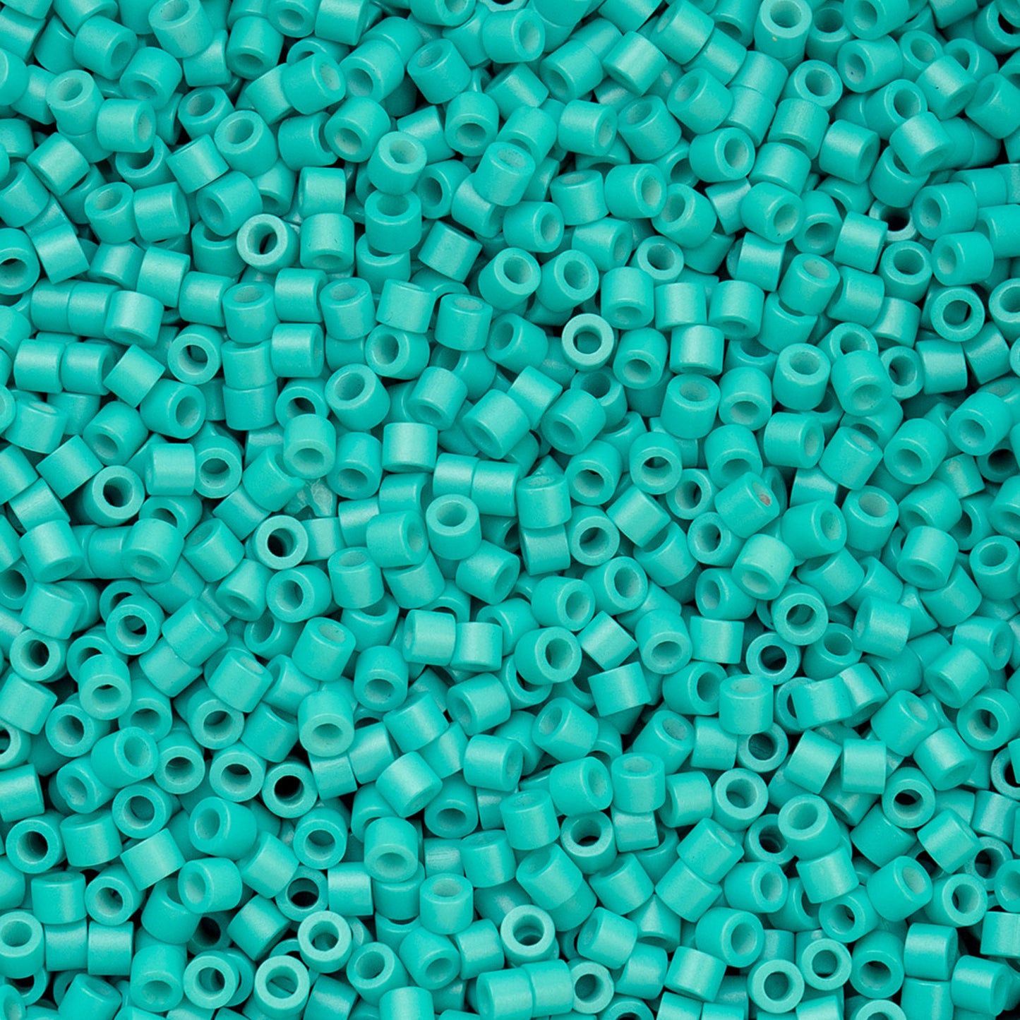 697cy11-1048 Cylin Bead sz 11 25g Bag Turquoise Green 9