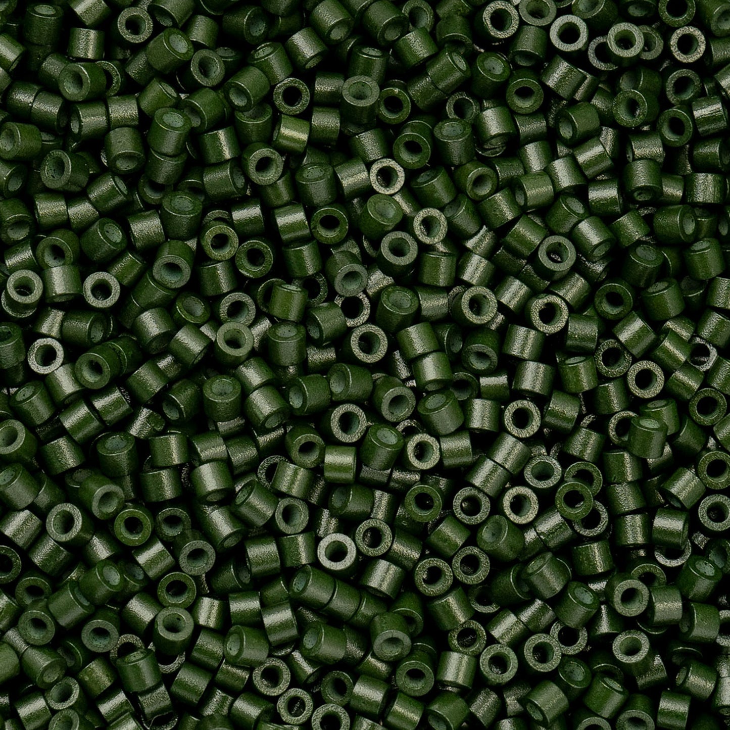 697cy11-1052 Cylin Bead sz 11 25g Bag Opaque Forest Green