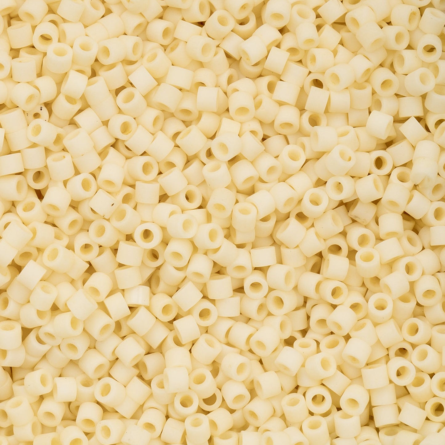 697cy11-1072 Cylin Bead sz 11 25g Bag Opaque Dark Cream 8