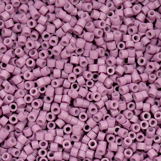 697cy11-1110 Cylin Bead sz 11 25g Bag Opaque Lilac