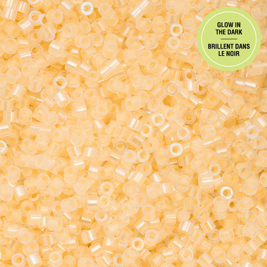 697cy11-1127 Cylin Bead sz 11 25g Bag Glow in Dark AB - Light Yellow