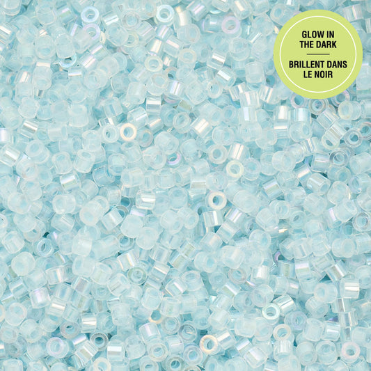 697cy11-1131 Cylin Bead sz 11 25g Bag Glow in Dark AB - Sky