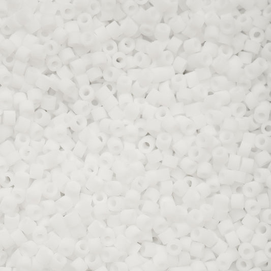 697cy11-1154 Cylin Bead sz 11 25g Bag Matte Macaron - White