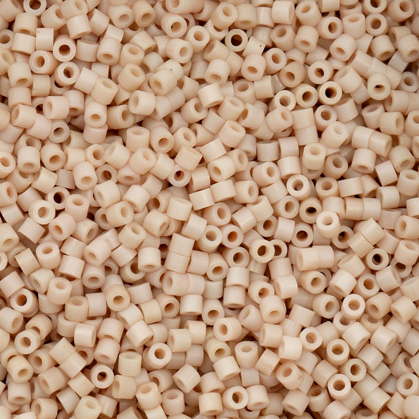 697cy11-1170 Cylin Bead sz 11 25g Bag Matte Macaron - Oat Milk