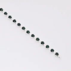 B55-10033 Emerald Rhinestone Banding Size 10 (approx. 2.7-2.8mm)